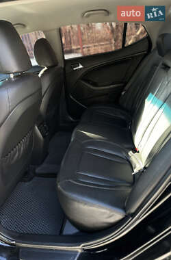 Седан Kia K5 2012 в 