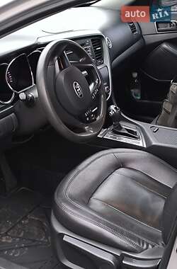 Седан Kia K5 2013 в 