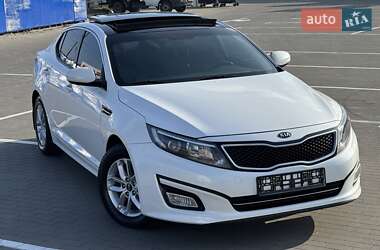 Седан Kia K5 2014 в Одессе