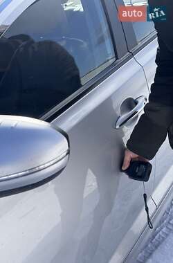 Седан Kia K5 2014 в 