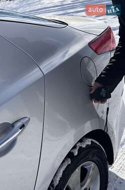 Седан Kia K5 2014 в 