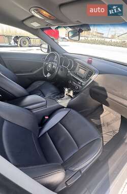 Седан Kia K5 2014 в 