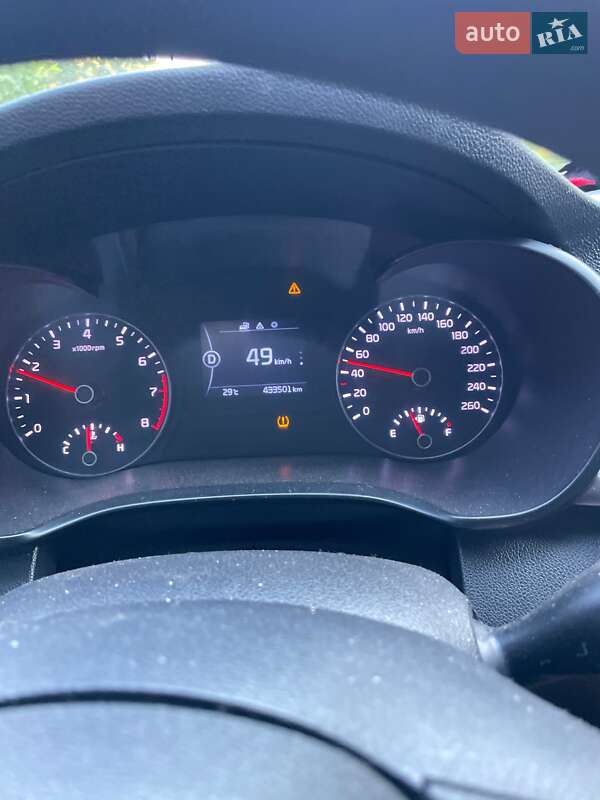 Седан Kia K5 2017 в Киеве фото 17 Седан Kia K5 2017 в Киеве