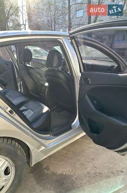 Седан Kia K5 2014 в 