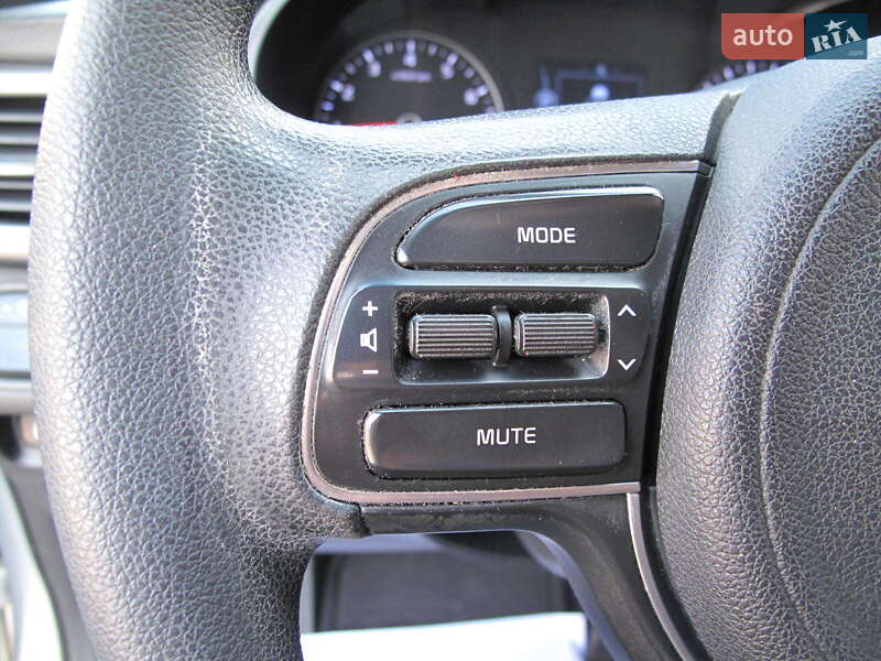 Седан Kia K5 2017 в Киеве фото 54 Седан Kia K5 2017 в Киеве
