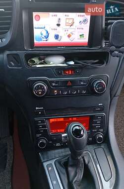 Седан Kia K5 2013 в 