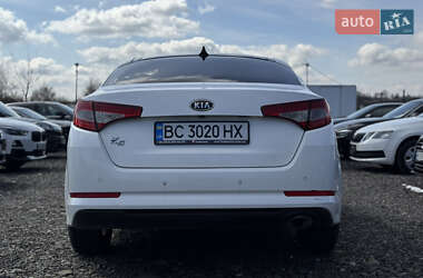 Седан Kia K5 2010 в 