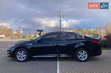 Седан Kia K5 2015 в 