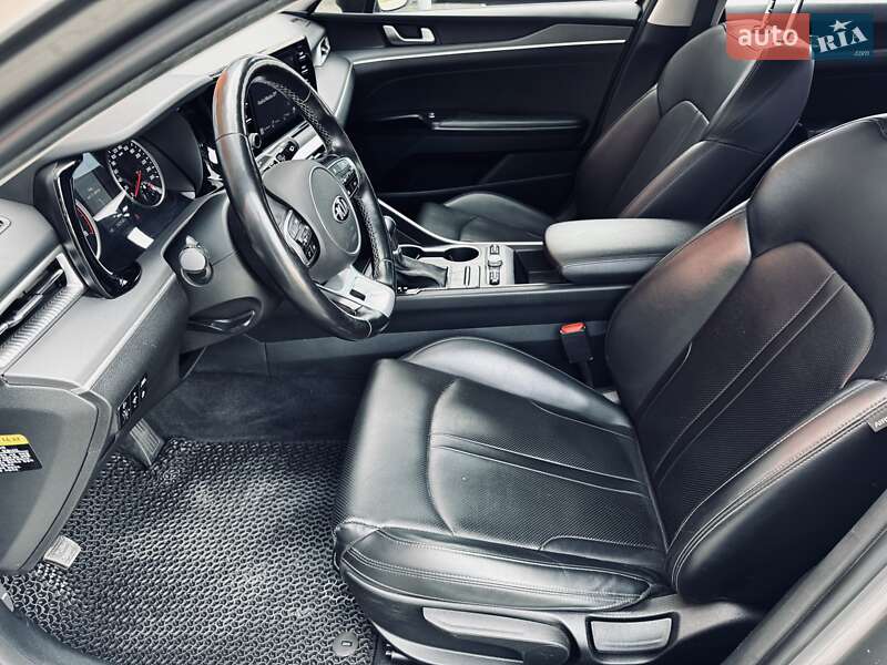 Седан Kia K5 2020 в Одессе
