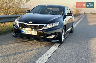 Седан Kia K5 2012 в 