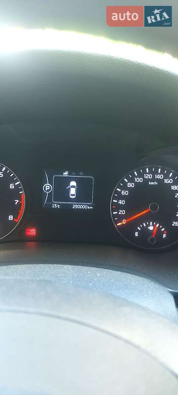 Седан Kia K5 2016 в Киеве фото 27 Седан Kia K5 2016 в Киеве