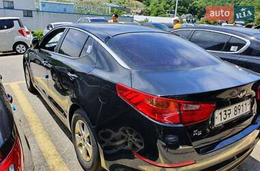 Седан Kia K5 2015 в 