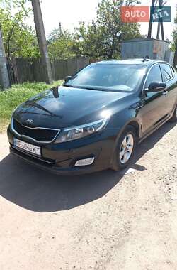 Седан Kia K5 2015 в 