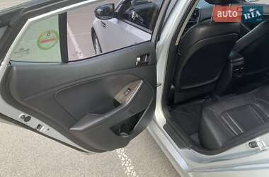 Седан Kia K5 2013 в 