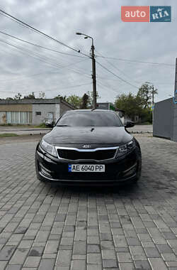 Седан Kia K5 2010 в 
