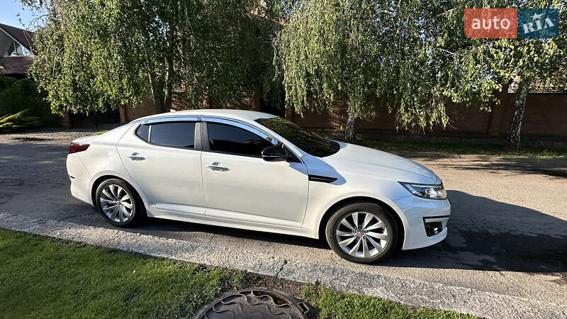 Седан Kia K5 2013 в Кременчуге