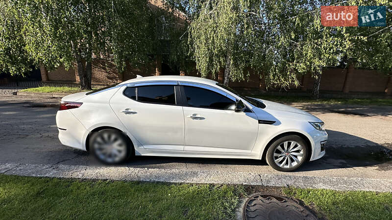 Седан Kia K5 2013 в Кременчуге