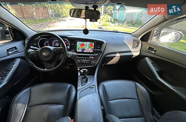 Седан Kia K5 2013 в 