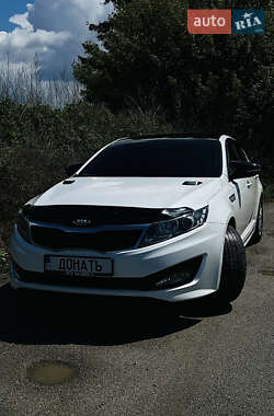 Седан Kia K5 2012 в Киеве