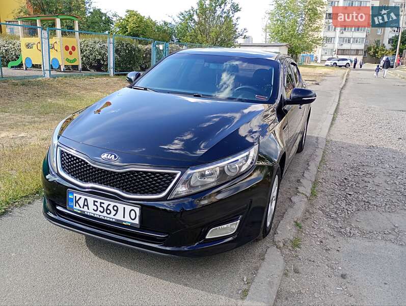 Седан Kia K5 2014 в 