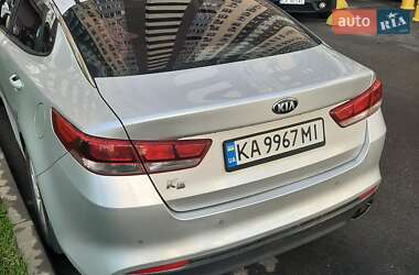Седан Kia K5 2016 в 