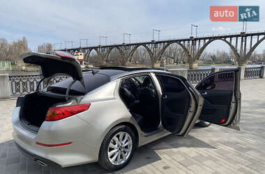 Седан Kia K5 2013 в 