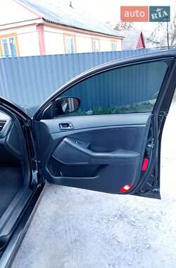 Седан Kia K5 2013 в 