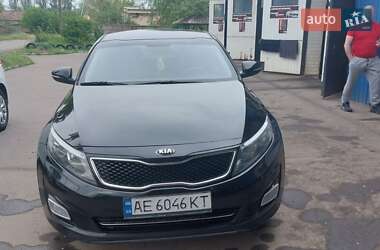 Седан Kia K5 2015 в Кривом Роге