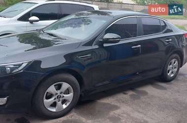 Седан Kia K5 2015 в 
