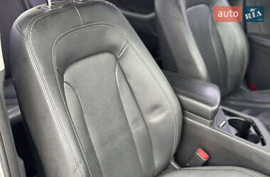 Седан Kia K5 2012 в 