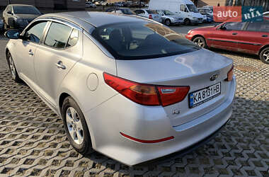 Седан Kia K5 2015 в 