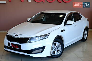 Седан Kia K5 2013 в 