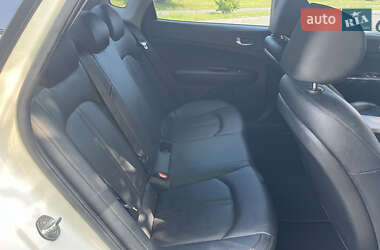 Седан Kia K5 2017 в 