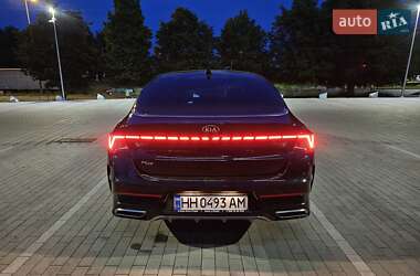 Седан Kia K5 2021 в 