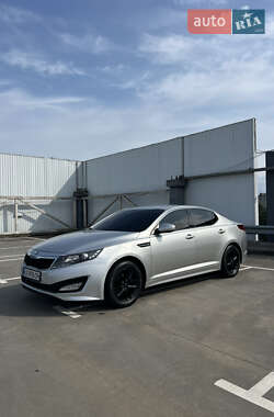 Седан Kia K5 2013 в 