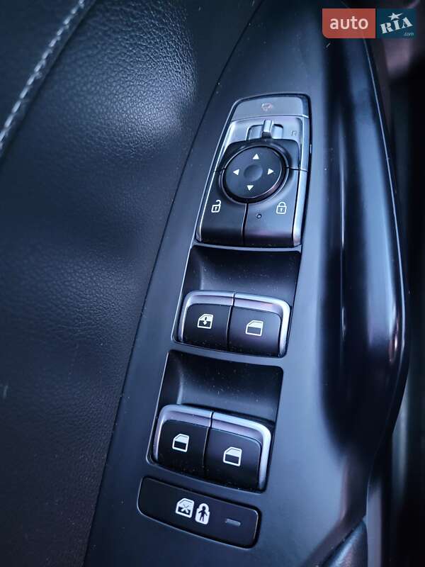 Седан Kia K5 2020 в Киеве