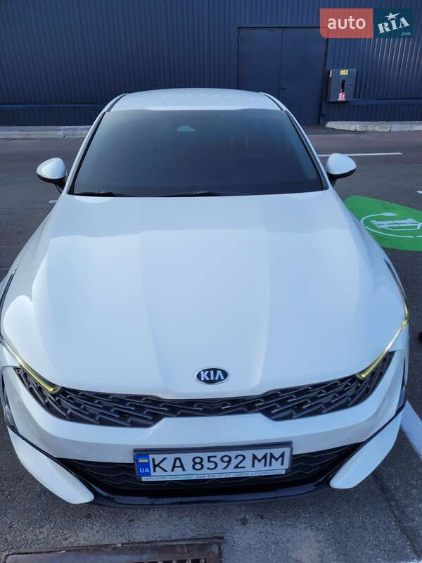 Седан Kia K5 2020 в Киеве