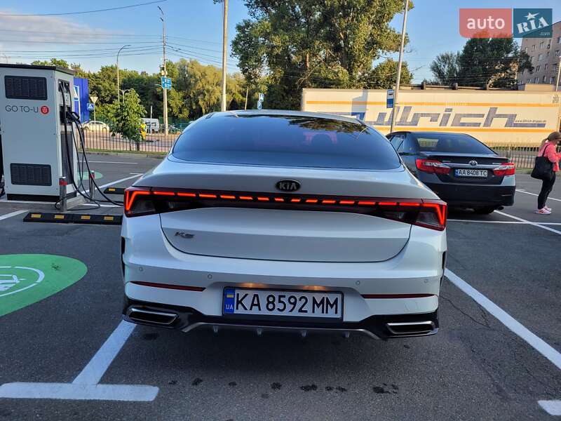 Седан Kia K5 2020 в Киеве