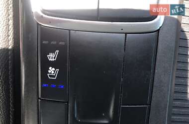 Седан Kia K5 2017 в 