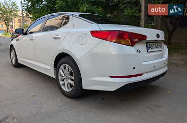 Седан Kia K5 2011 в 