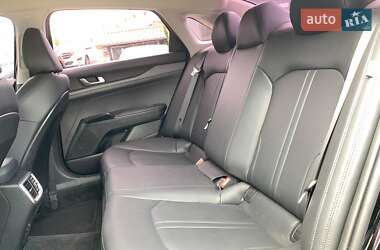 Седан Kia K5 2020 в 