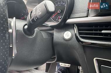 Седан Kia K5 2015 в 