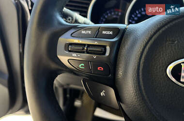 Седан Kia K5 2014 в 