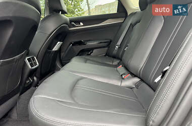 Седан Kia K5 2020 в 