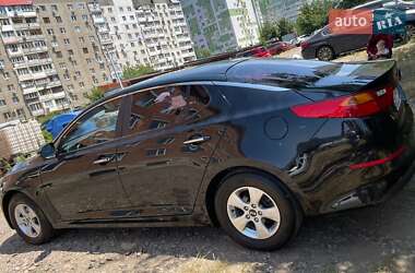 Седан Kia K5 2014 в 