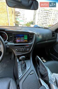 Седан Kia K5 2014 в 