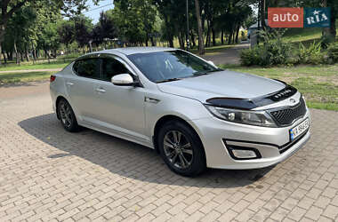 Седан Kia K5 2015 в 