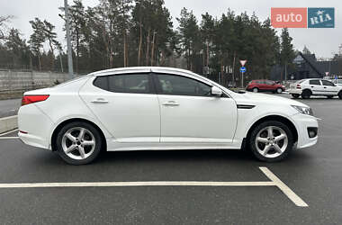 Седан Kia K5 2013 в 