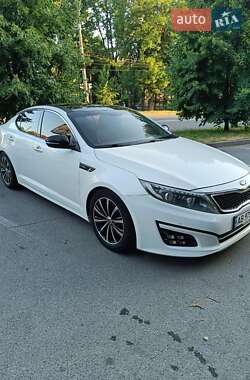 Седан Kia K5 2014 в 
