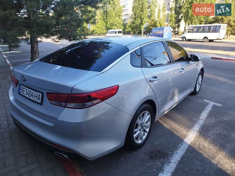 Седан Kia K5 2016 в Николаеве